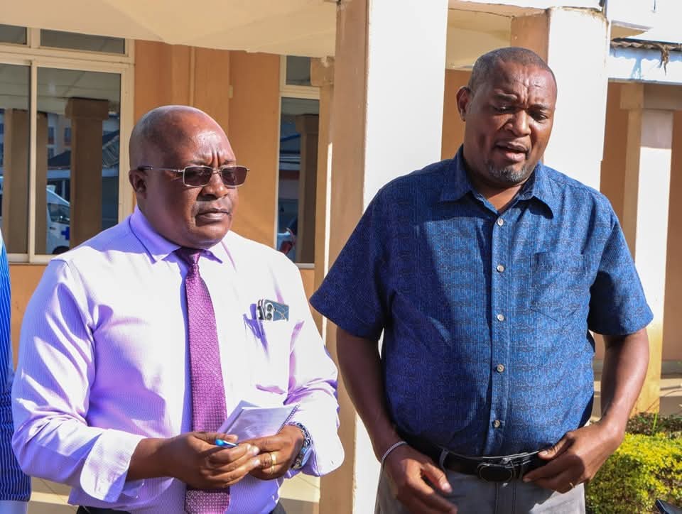 Court Halts Strike,Orders County to Pay Doctors