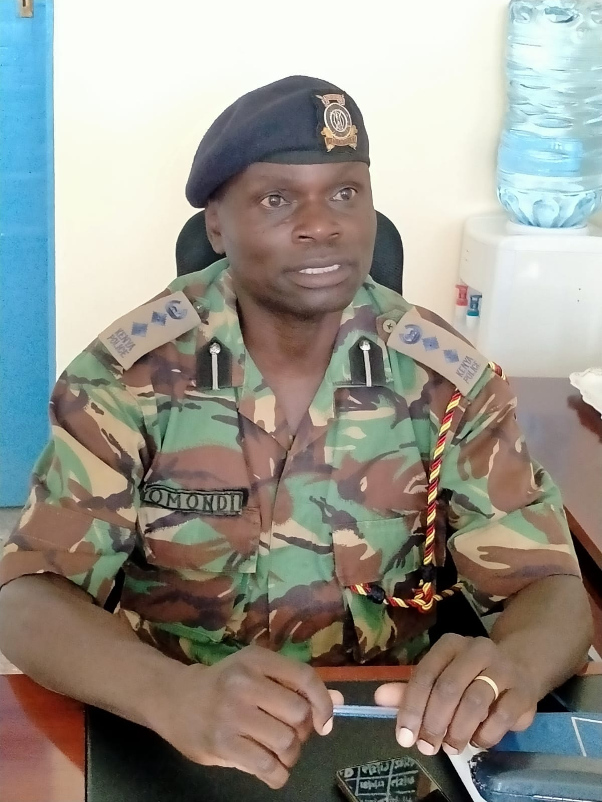 Guard killed in supermarket raid