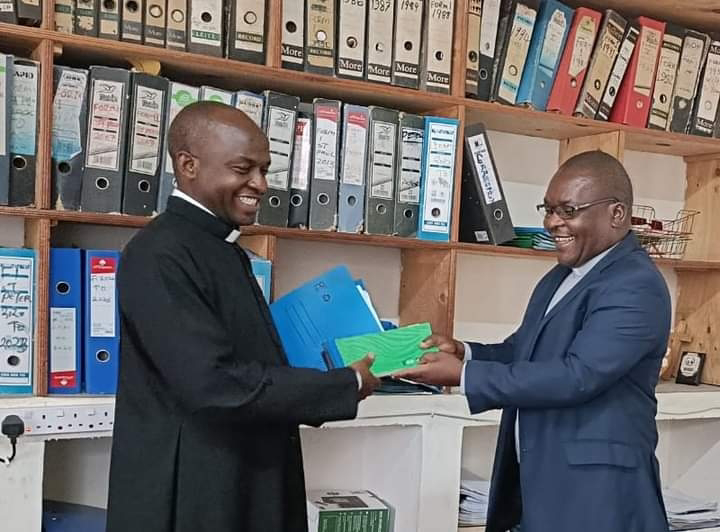 Change of Guard at Mwingi Seminary