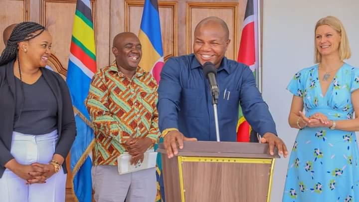 Irish Minister seeks tropical fruits in Machakos visit