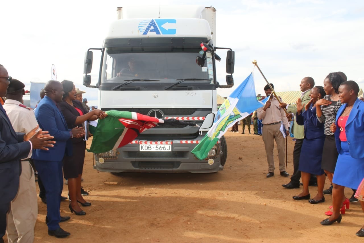 Makueni: Famine hit families get relief food