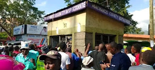 Riot as tout dies in county office